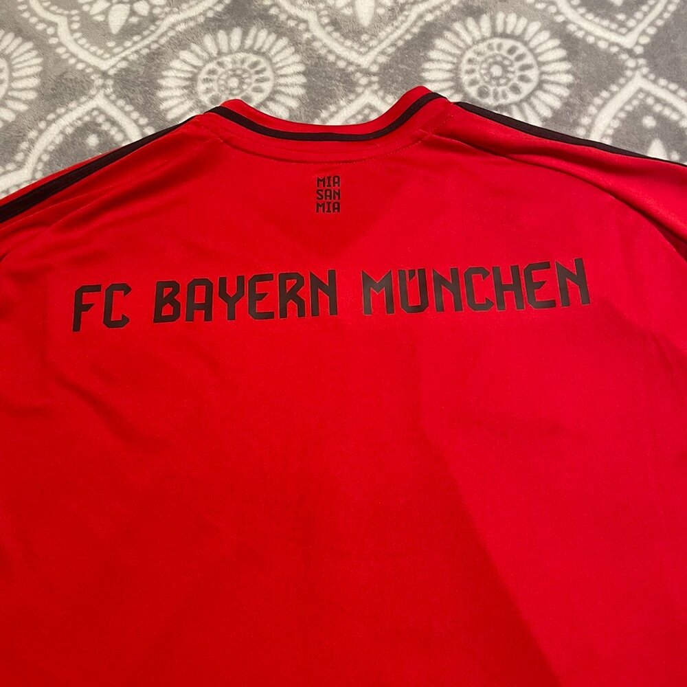 Men's XL Adidas 2024-25 Bayern Munich Home Shirt NWT - Picture 10 of 10